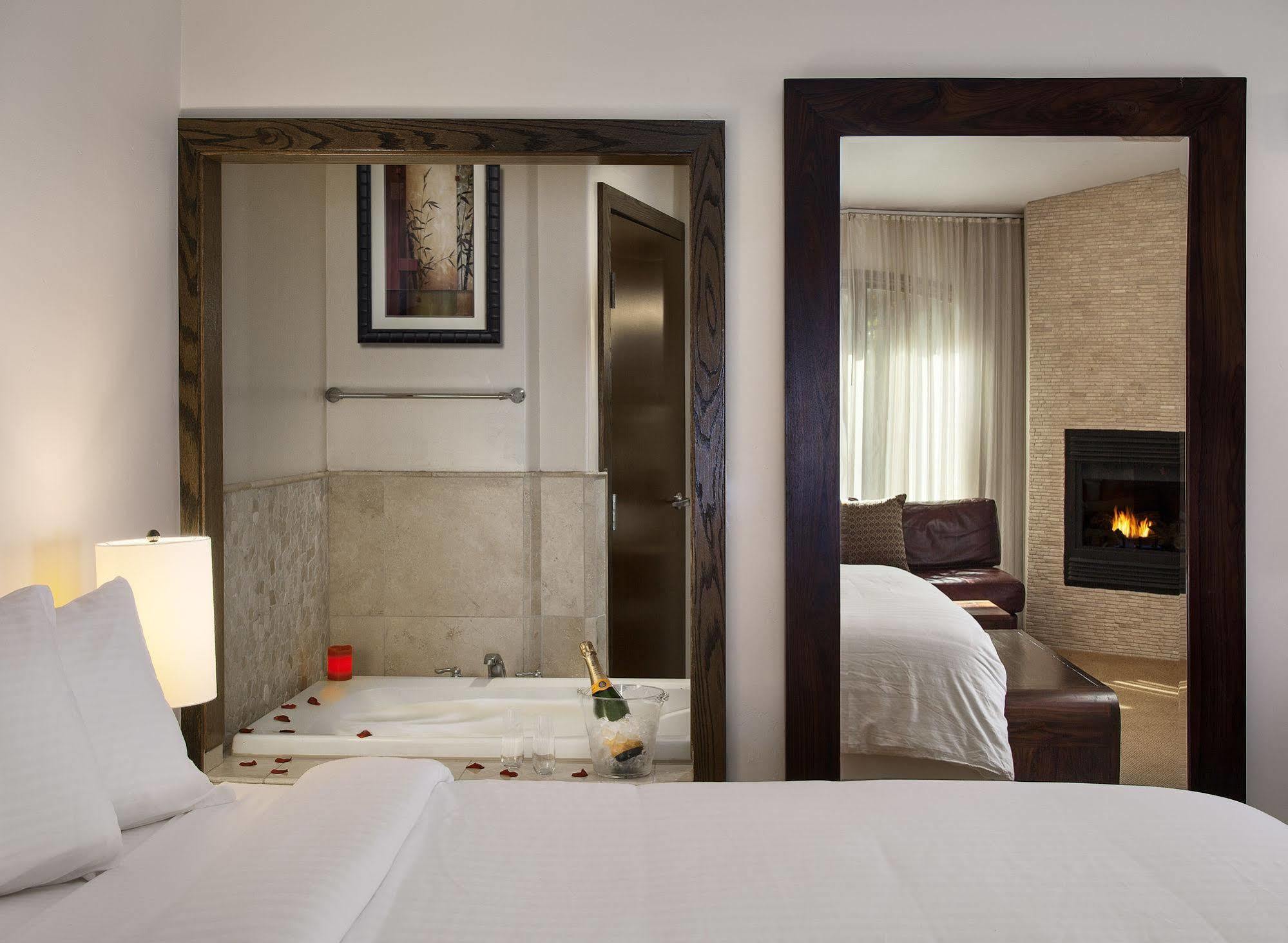El Colibri Hotel & Spa Cambria Exterior photo