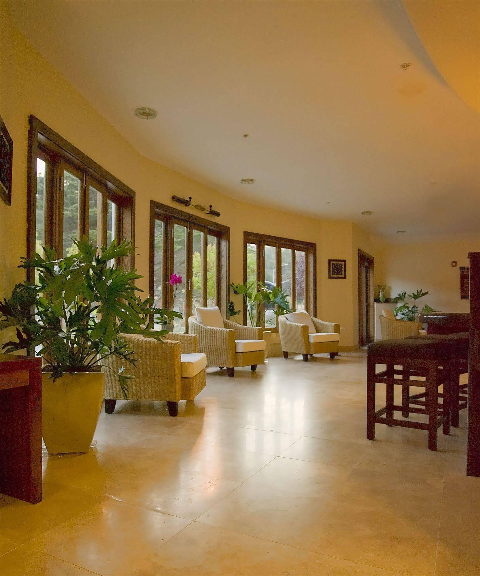 El Colibri Hotel & Spa Cambria Exterior photo